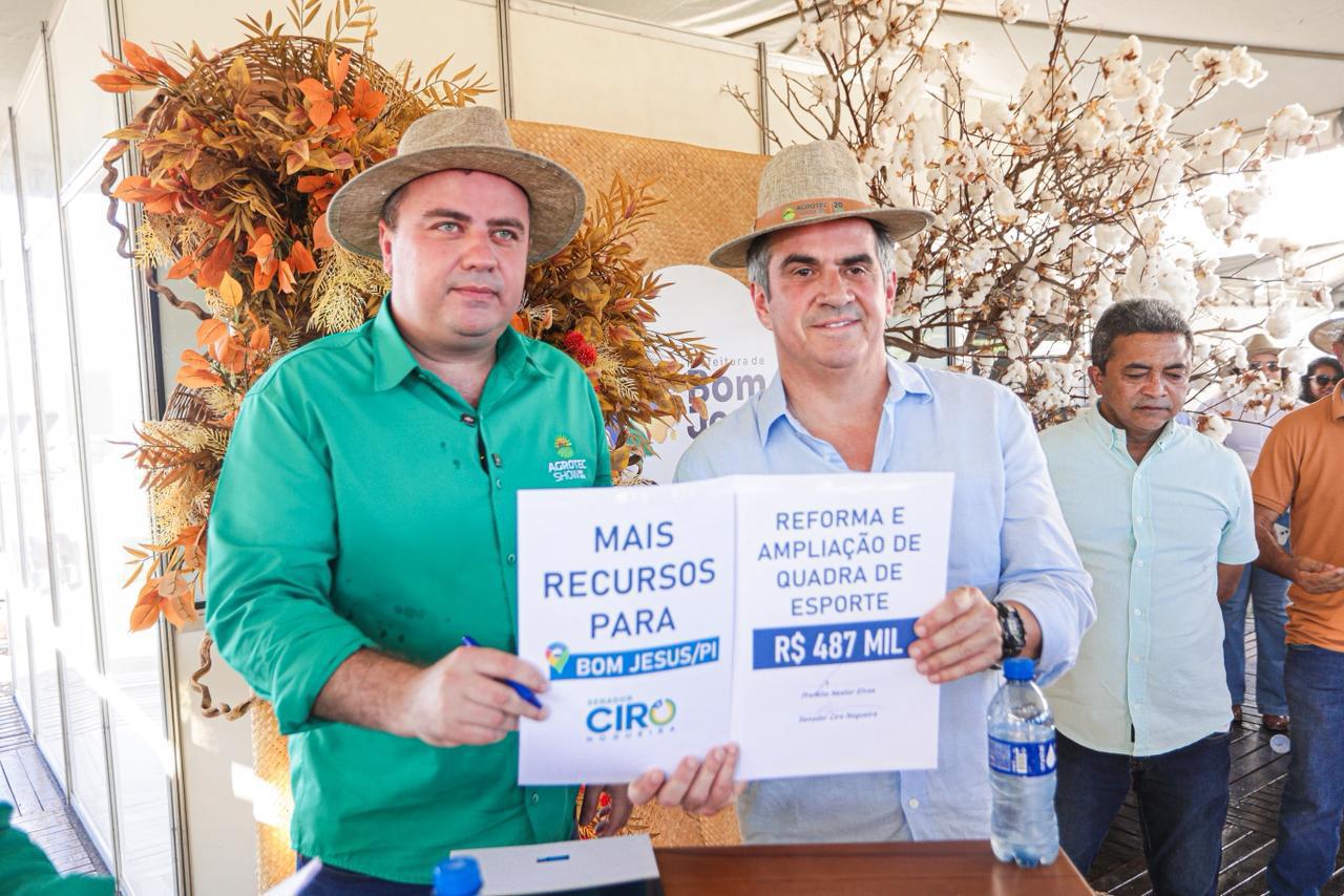 Ciro Nogueira leva investimentos para Bom Jesus com obras e reforço à saúde
